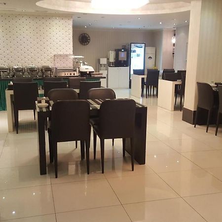 Changwon Olympic Hotel Szoba fotó