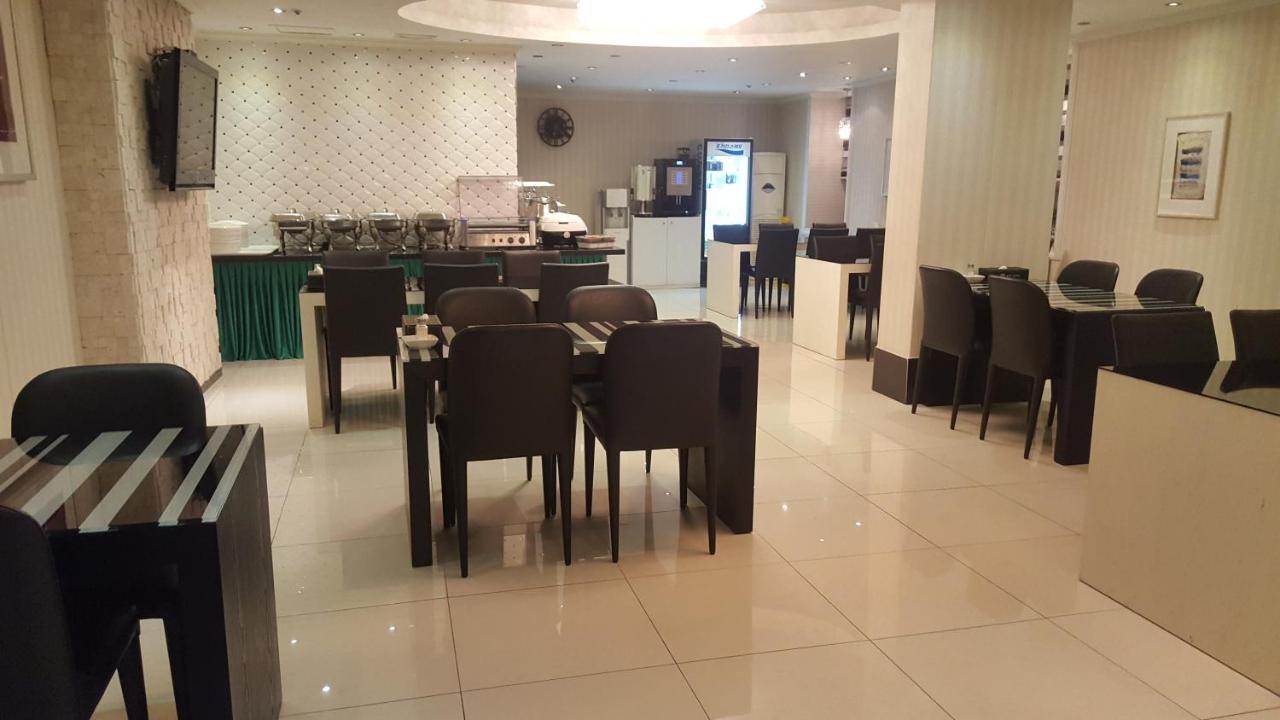 Changwon Olympic Hotel Szoba fotó